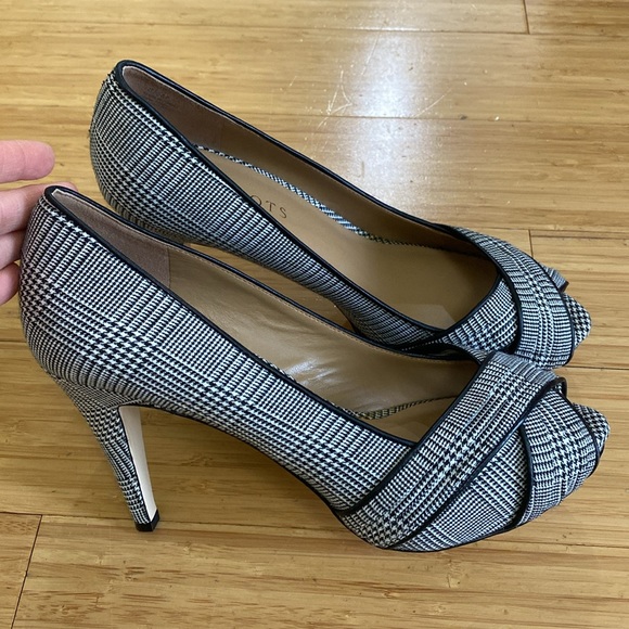 Women’s Talbots Pumps Sz 8.5 - Picture 2 of 6